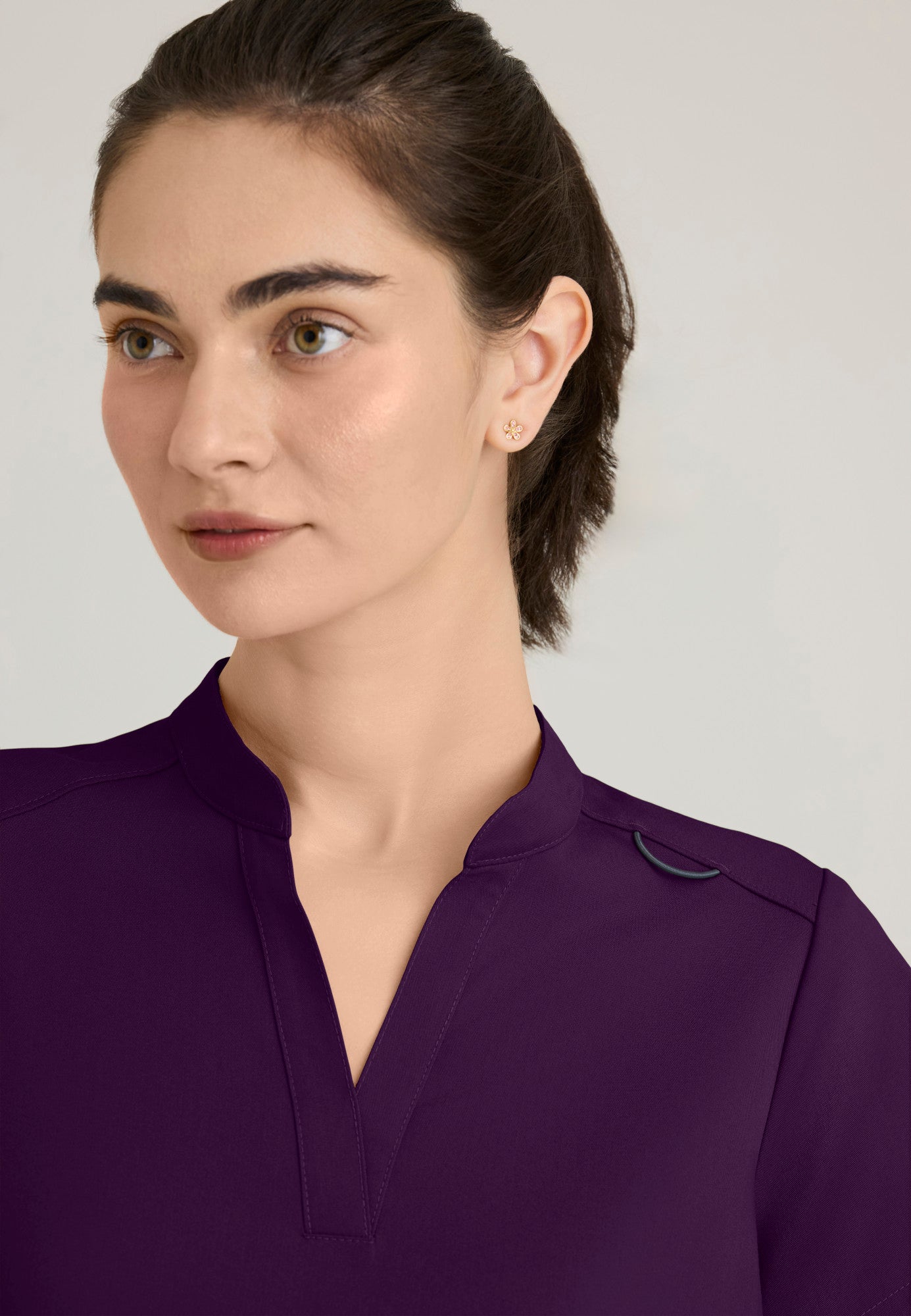 GRST230 Women's Avery 2-Pocket Banded Collar Top
