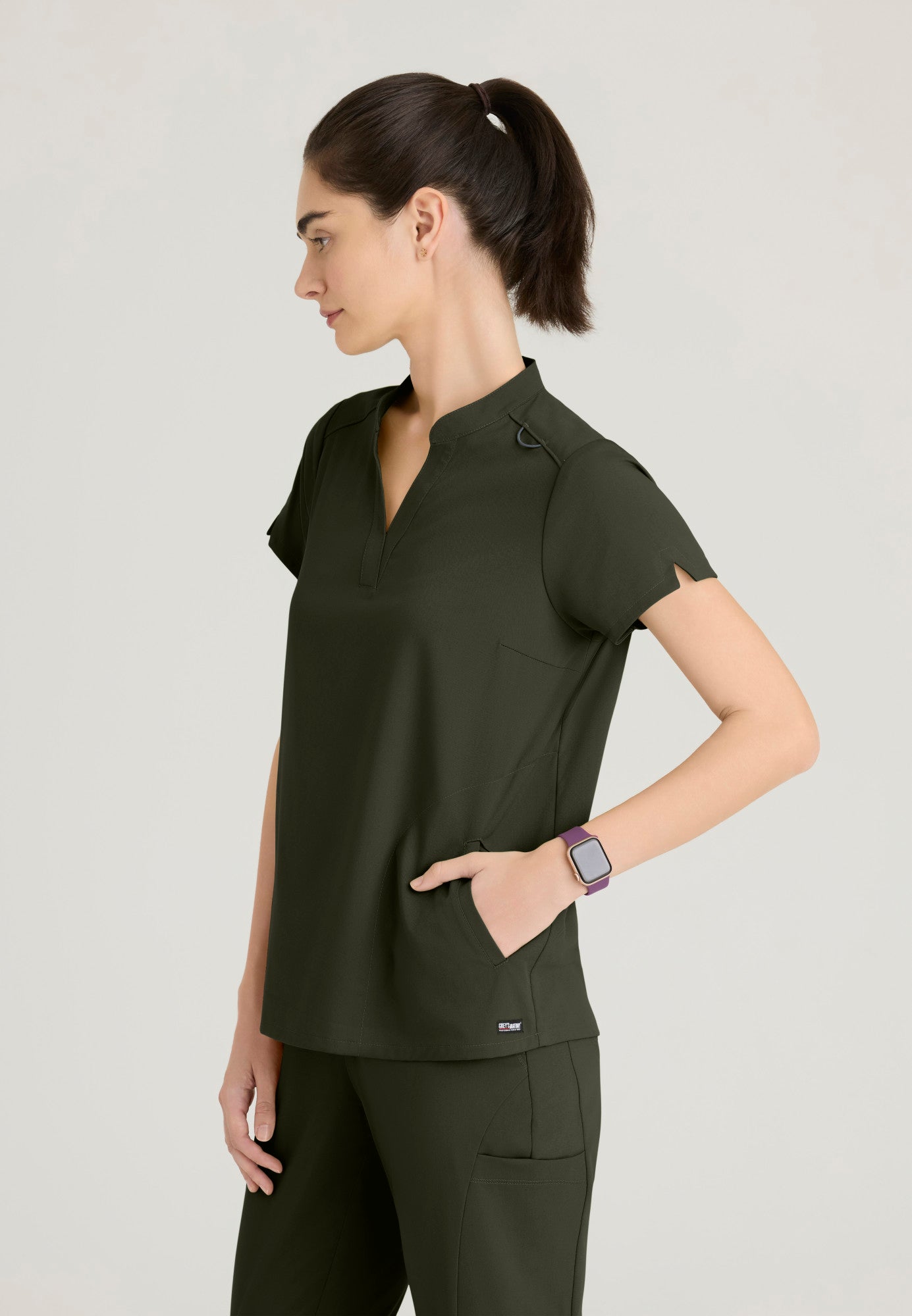 GRST230 Women's Avery 2-Pocket Banded Collar Top