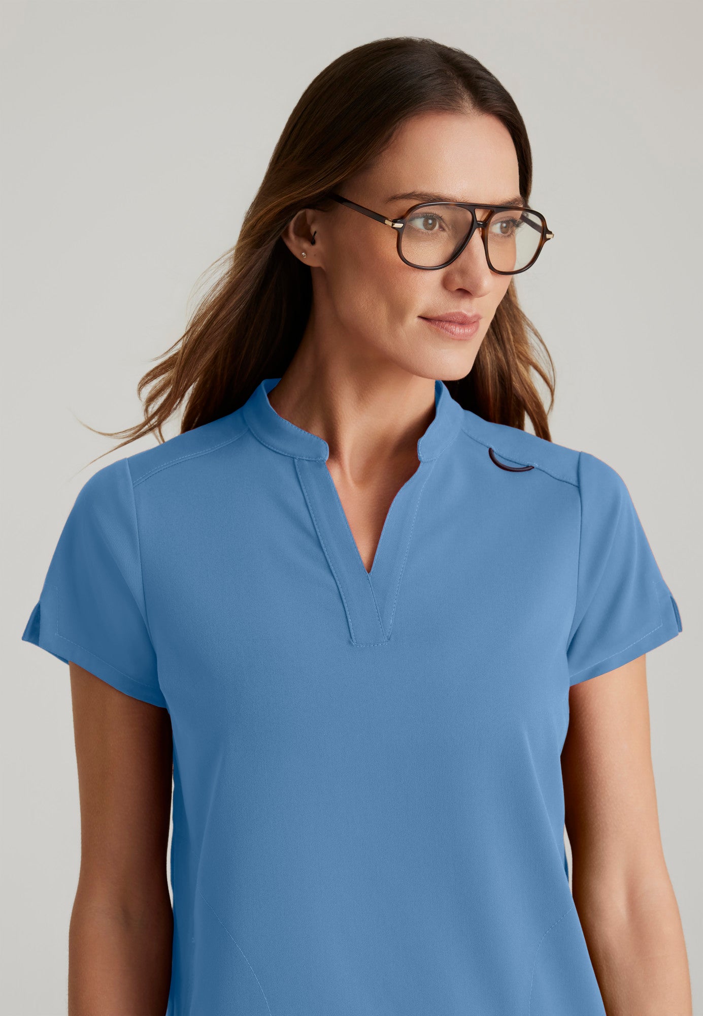 GRST230 Women's Avery 2-Pocket Banded Collar Top