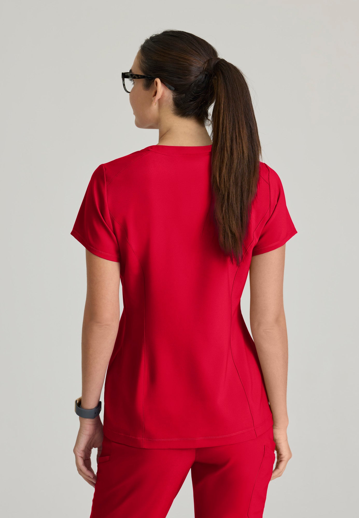 Women's 1 Pocket Banded V-Neck Tuck-In Top