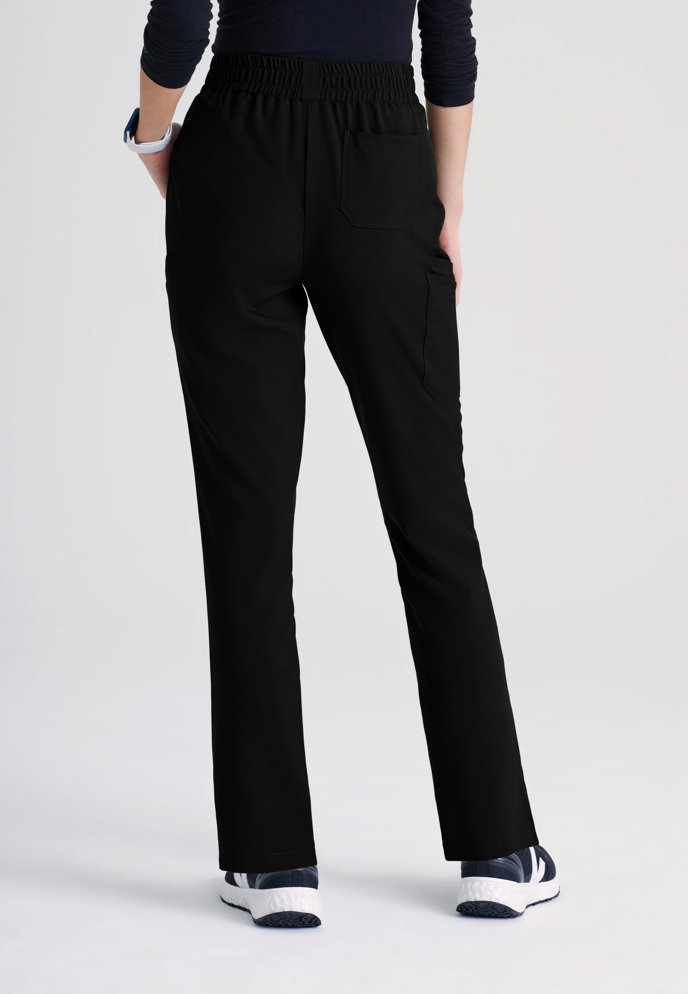 Women's 6 Pocket Tapered Leg Pant