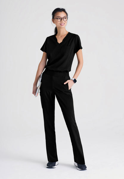 Women's 6 Pocket Tapered Leg Pant