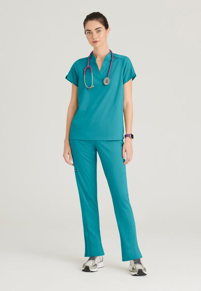 GRST230 Women's Avery 2-Pocket Banded Collar Top
