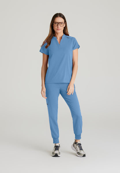 GRST230 Women's Avery 2-Pocket Banded Collar Top
